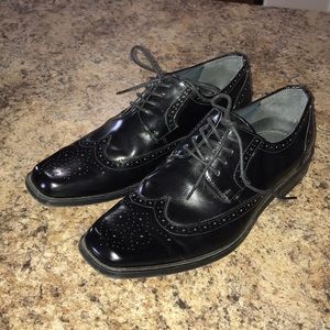 BRAND NEW Stacy Adams Black Leather Wingtips
